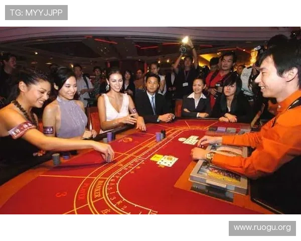 全面解析赌场买大小的玩法规则与常见误区,助你理性投注获胜 全面解析赌场买大小的玩法规则与常见误区,助你理性投注获胜